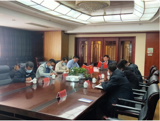 兗州中材黨委委員、副總經(jīng)理顏景祥到河南片區(qū)黨支部講授專題黨課